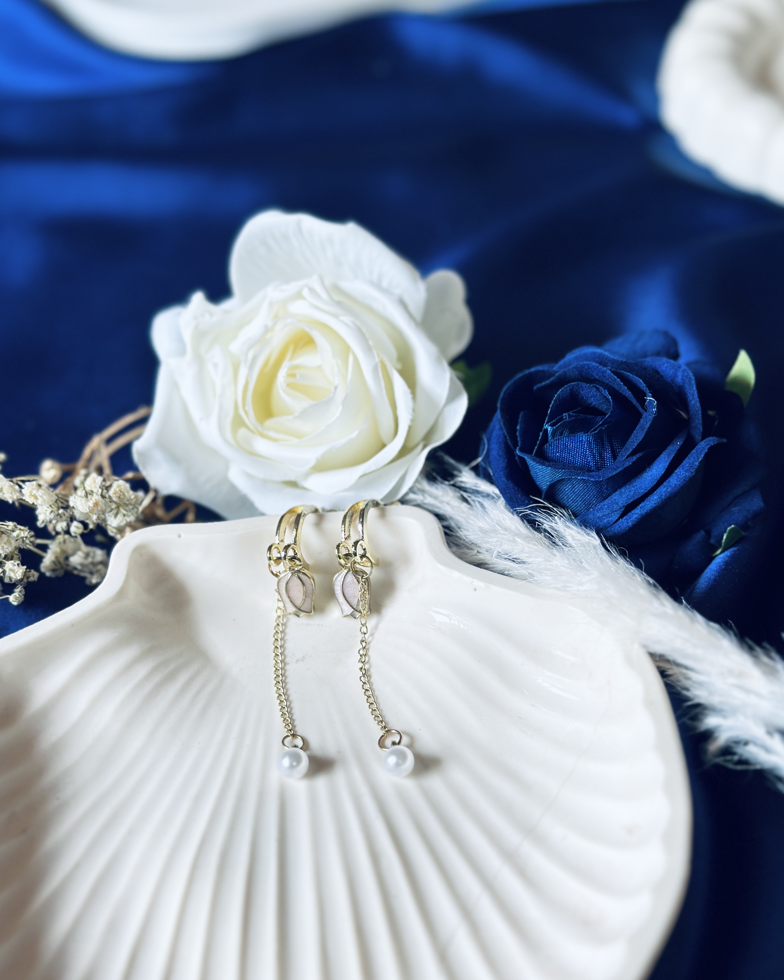 The Rose Petal Pearl Tassels Earrings 💗